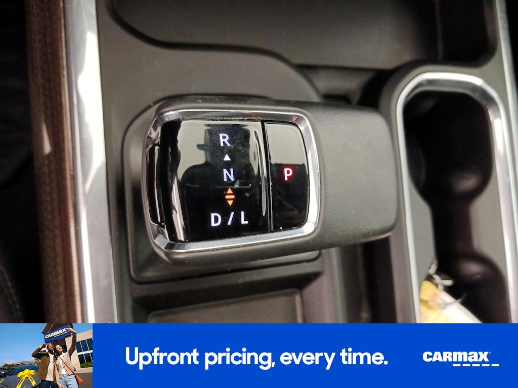 used 2024 Chevrolet Silverado 1500 car, priced at $43,998