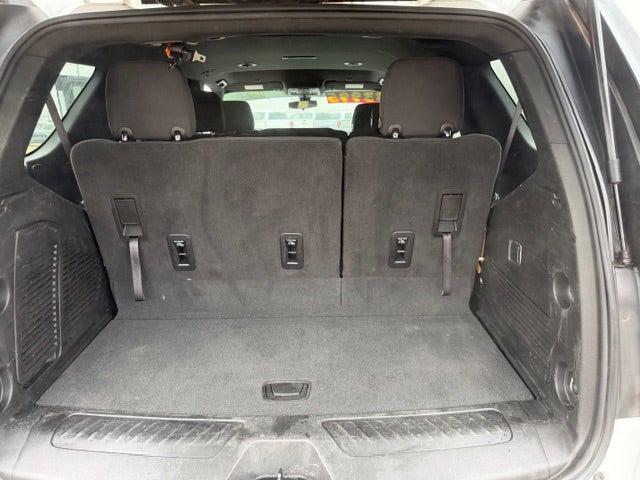 used 2022 GMC Yukon car, priced at $33,995