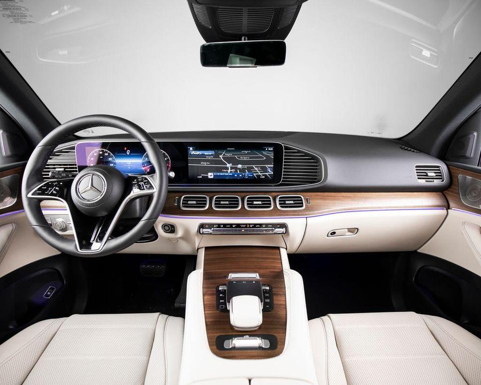 new 2026 Mercedes-Benz GLE 580 car, priced at $92,545