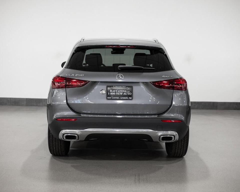 used 2026 Mercedes-Benz GLA 250 car, priced at $43,985