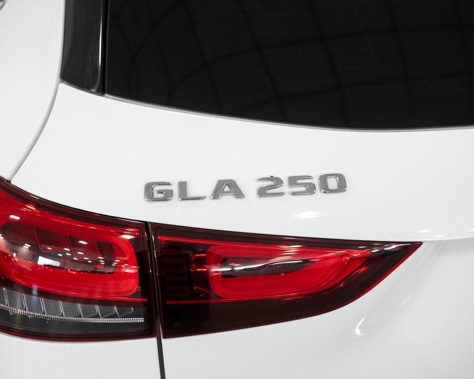 used 2022 Mercedes-Benz GLA 250 car, priced at $30,995