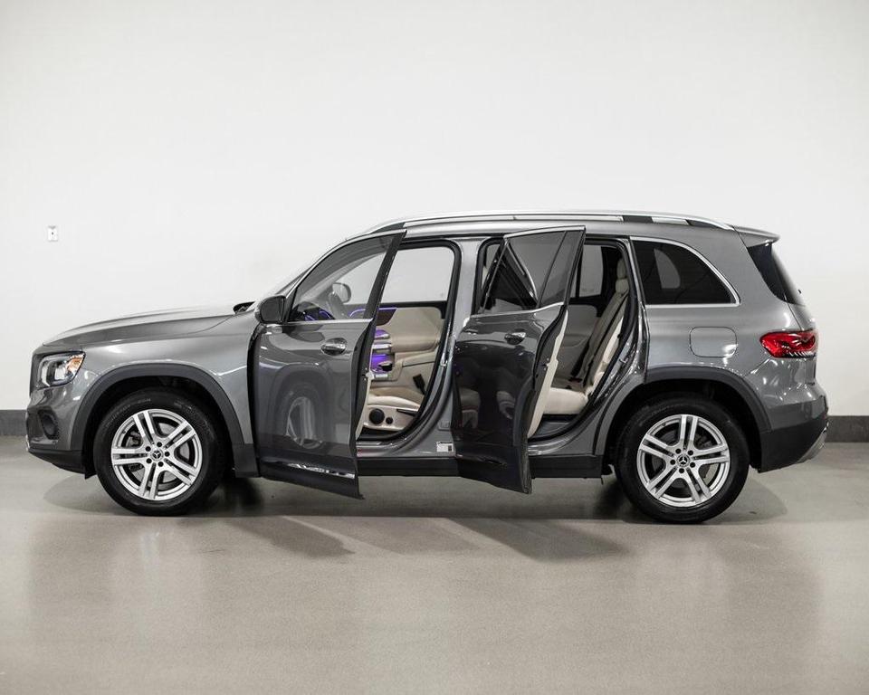 used 2022 Mercedes-Benz GLB 250 car, priced at $31,390