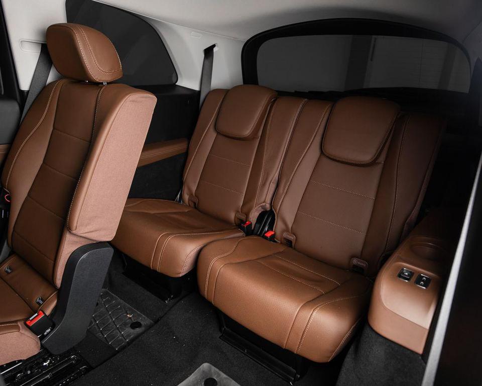 used 2025 Mercedes-Benz GLS 450 car, priced at $81,990