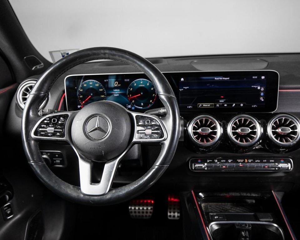 used 2020 Mercedes-Benz GLB 250 car, priced at $27,890