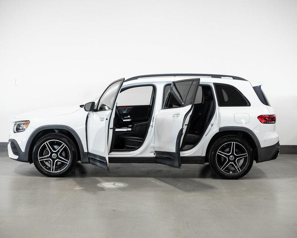 used 2020 Mercedes-Benz GLB 250 car, priced at $27,890