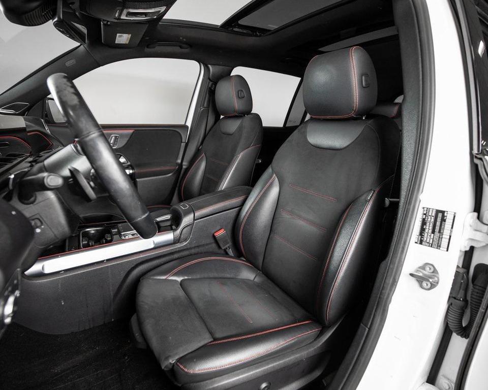 used 2020 Mercedes-Benz GLB 250 car, priced at $27,890