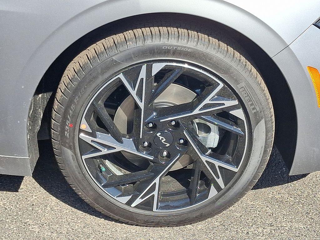 new 2025 Kia K5 car, priced at $33,120