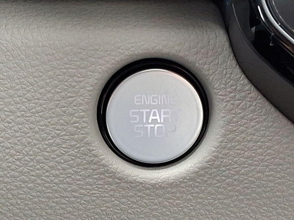 new 2026 Kia Carnival car, priced at $47,226