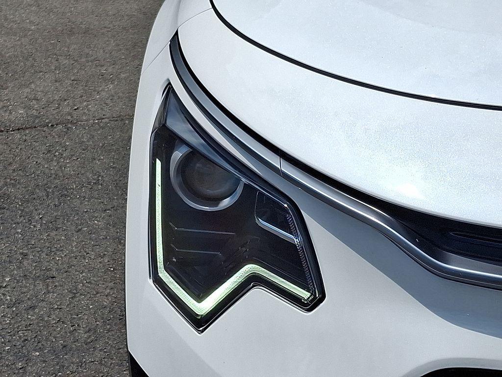 new 2025 Kia Niro car, priced at $31,210