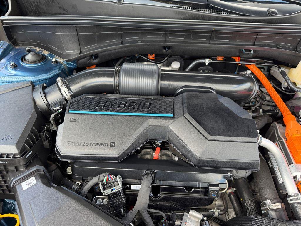 used 2025 Kia Sorento Hybrid car, priced at $36,000