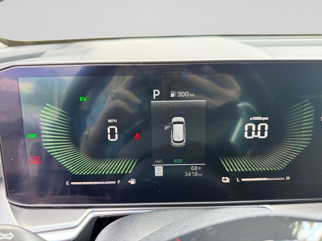 used 2025 Kia Sorento Hybrid car, priced at $36,000