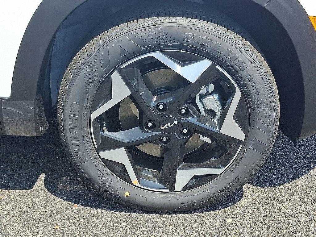 new 2026 Kia Seltos car, priced at $28,040