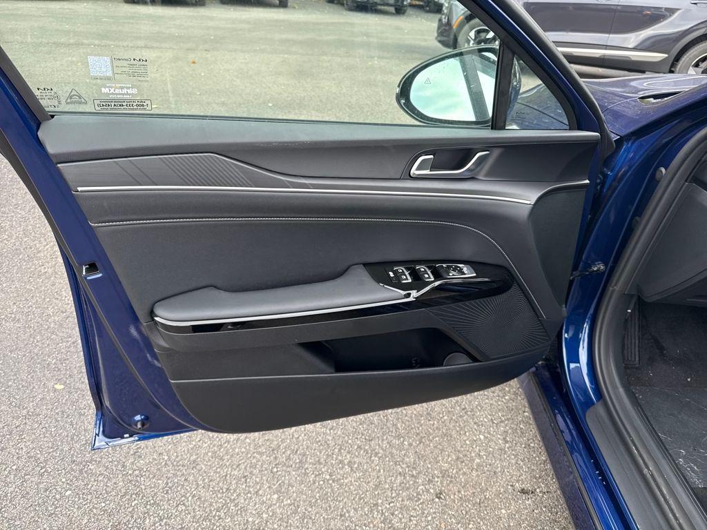 new 2026 Kia K5 car, priced at $30,304