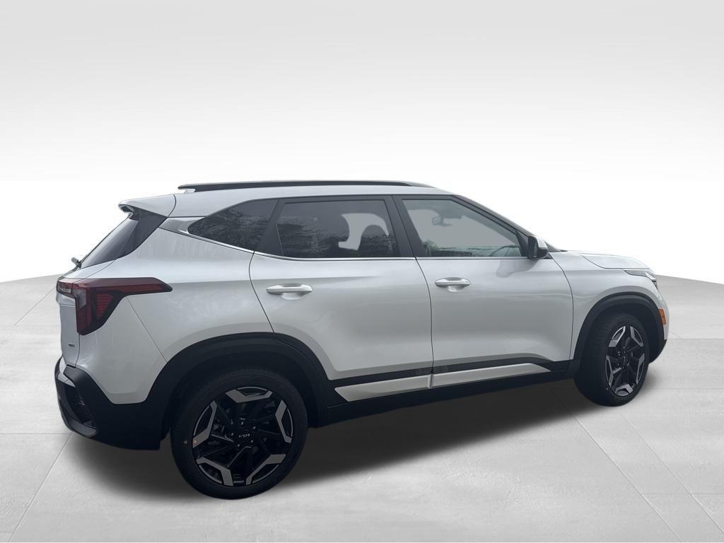 new 2026 Kia Seltos car, priced at $32,417