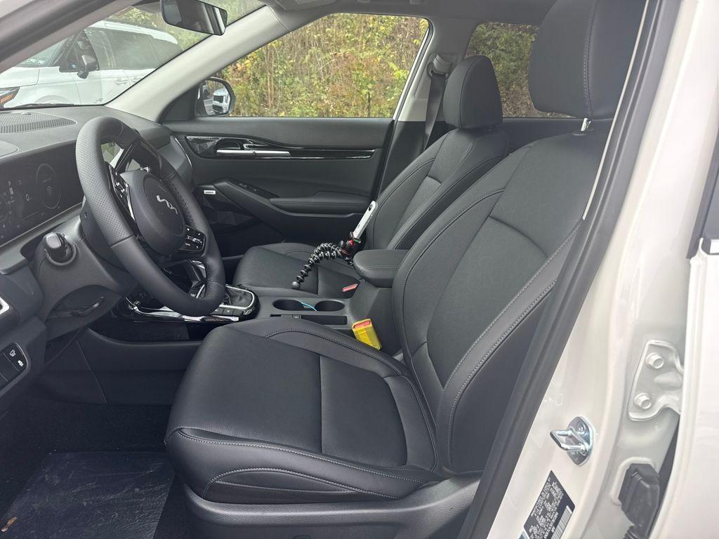 new 2026 Kia Seltos car, priced at $32,417