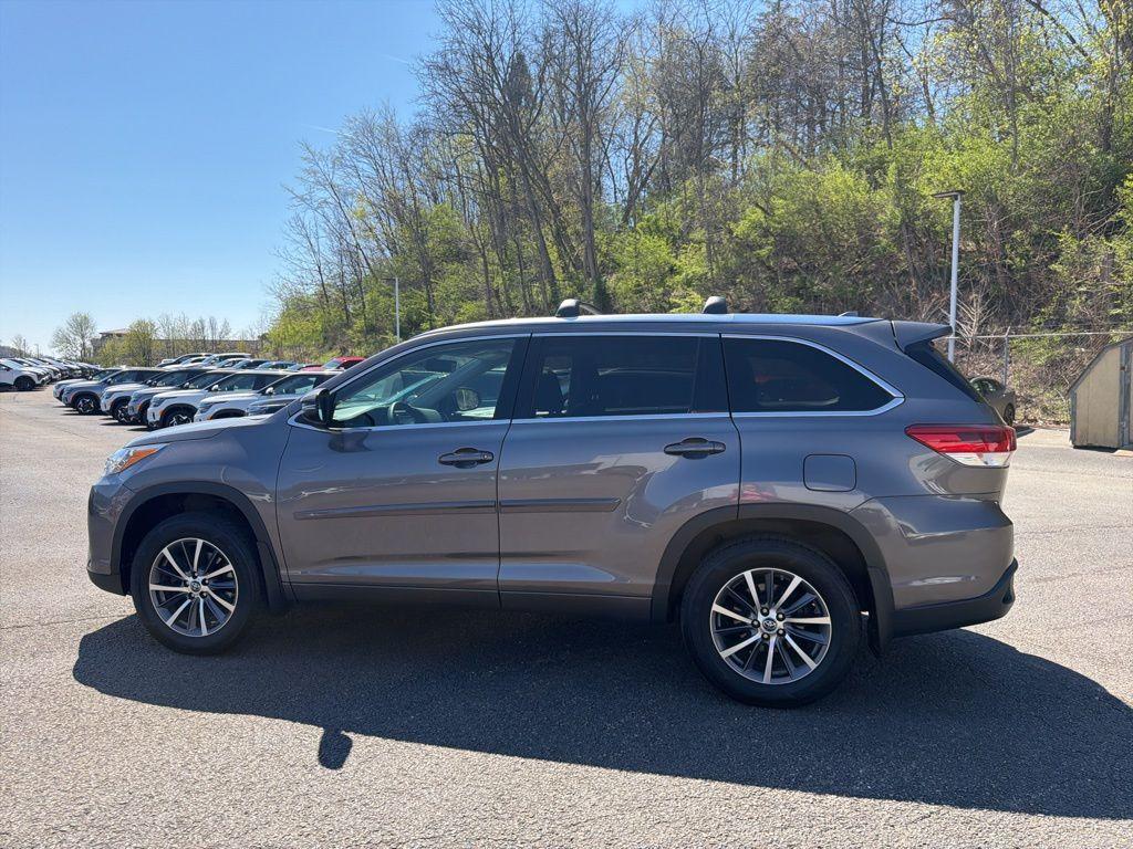 used 2018 Toyota Highlander car, priced at $22,000