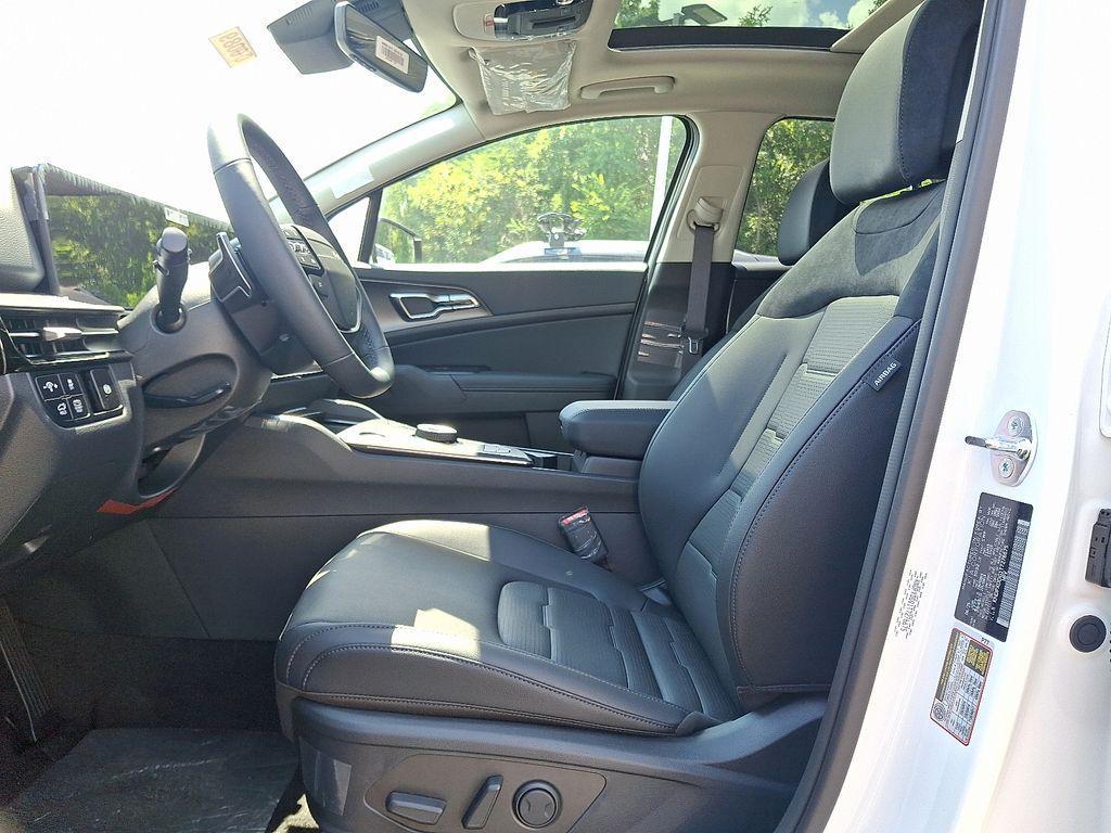 new 2026 Kia Sportage Hybrid car, priced at $41,166