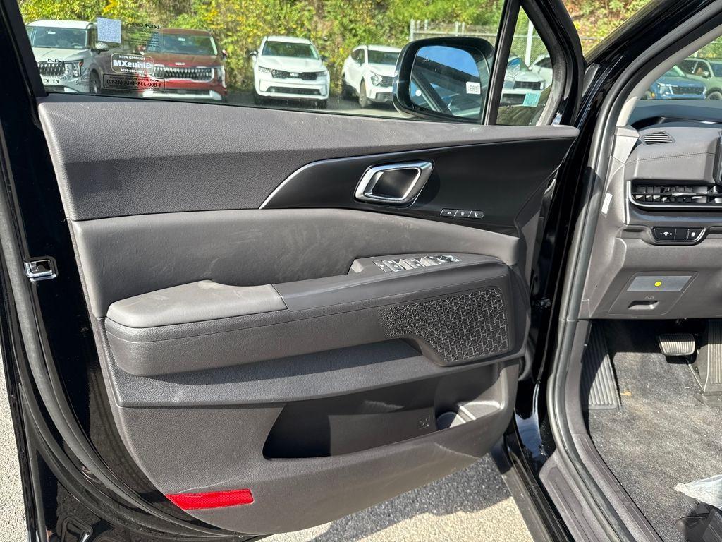 new 2026 Kia Carnival car, priced at $47,202