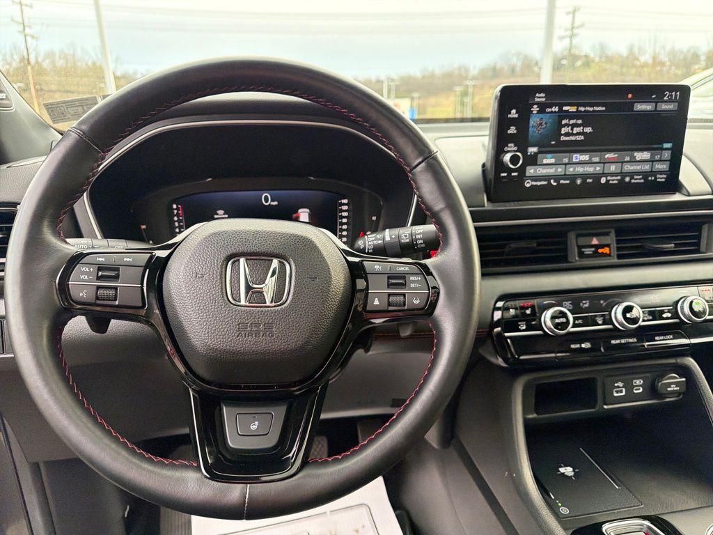 used 2025 Honda Pilot car, priced at $46,000