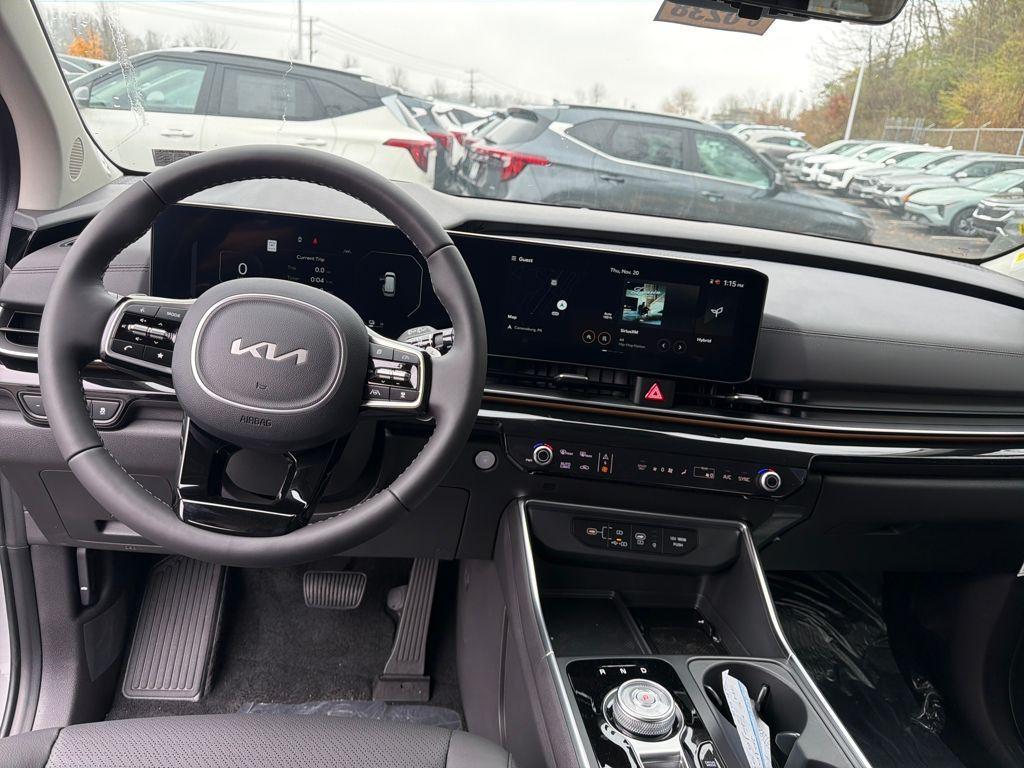 new 2026 Kia Carnival Hybrid car, priced at $53,430