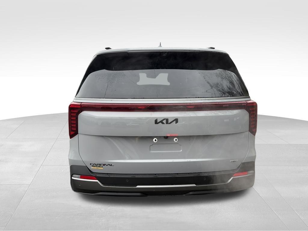 new 2026 Kia Carnival Hybrid car, priced at $53,430