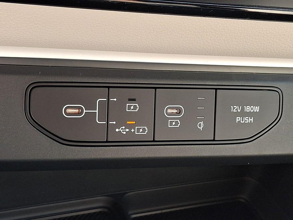 new 2026 Kia Carnival car, priced at $41,965