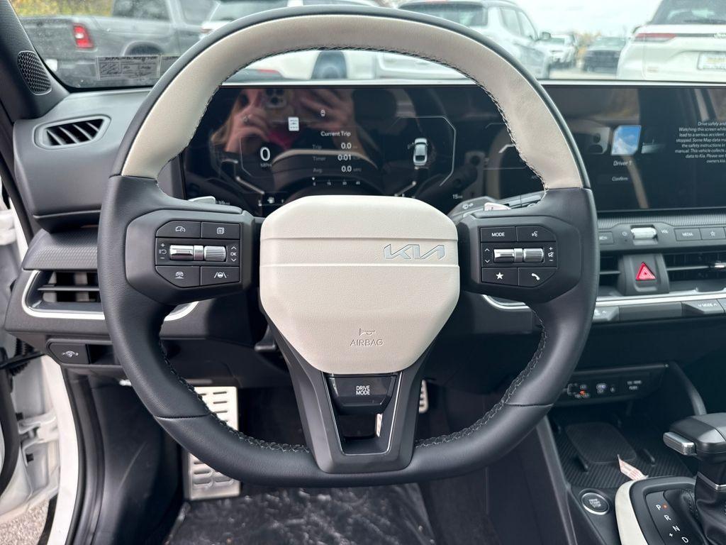 new 2025 Kia K4 car, priced at $30,374