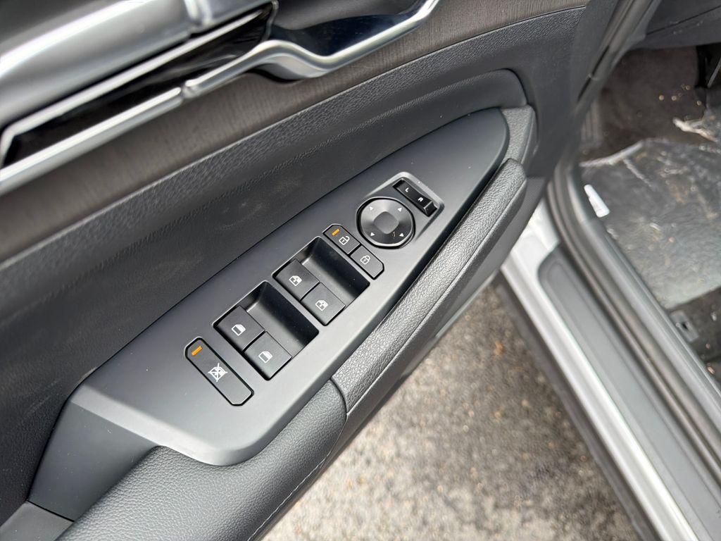 new 2026 Kia Sportage Hybrid car, priced at $36,733