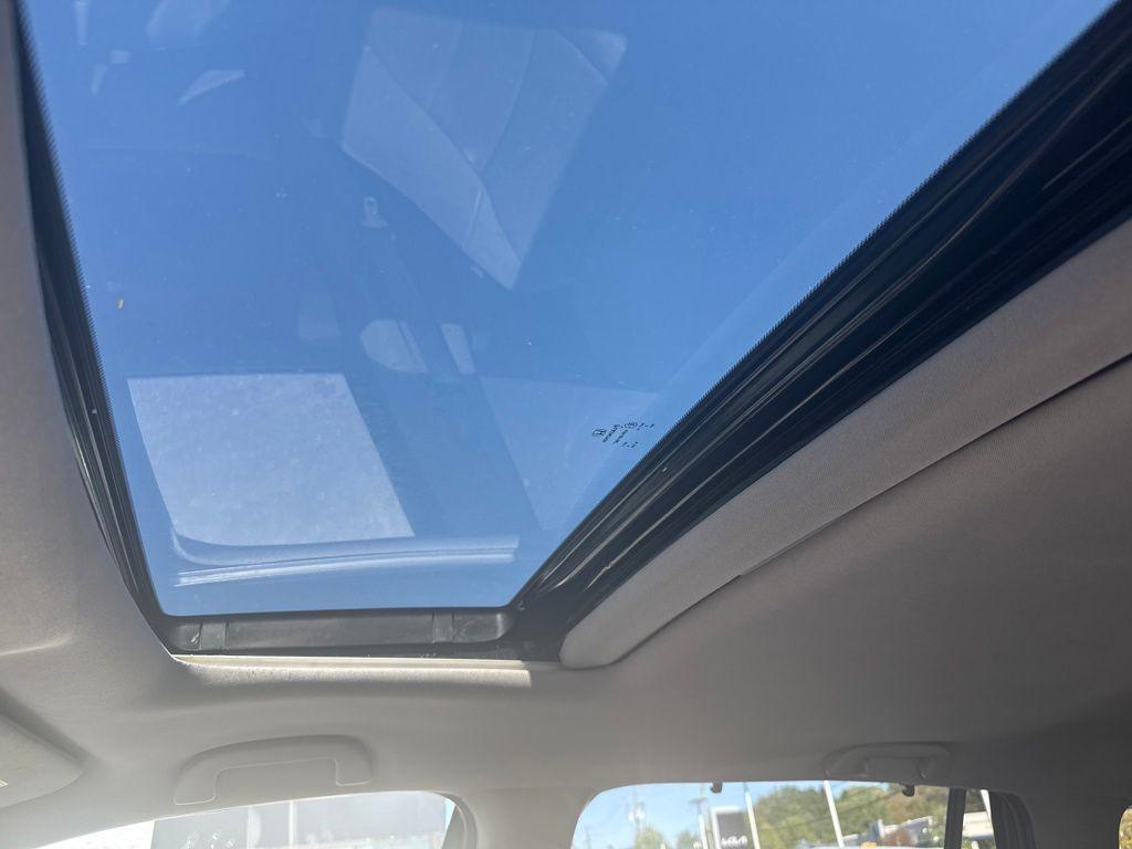 used 2022 Honda Pilot car, priced at $26,300