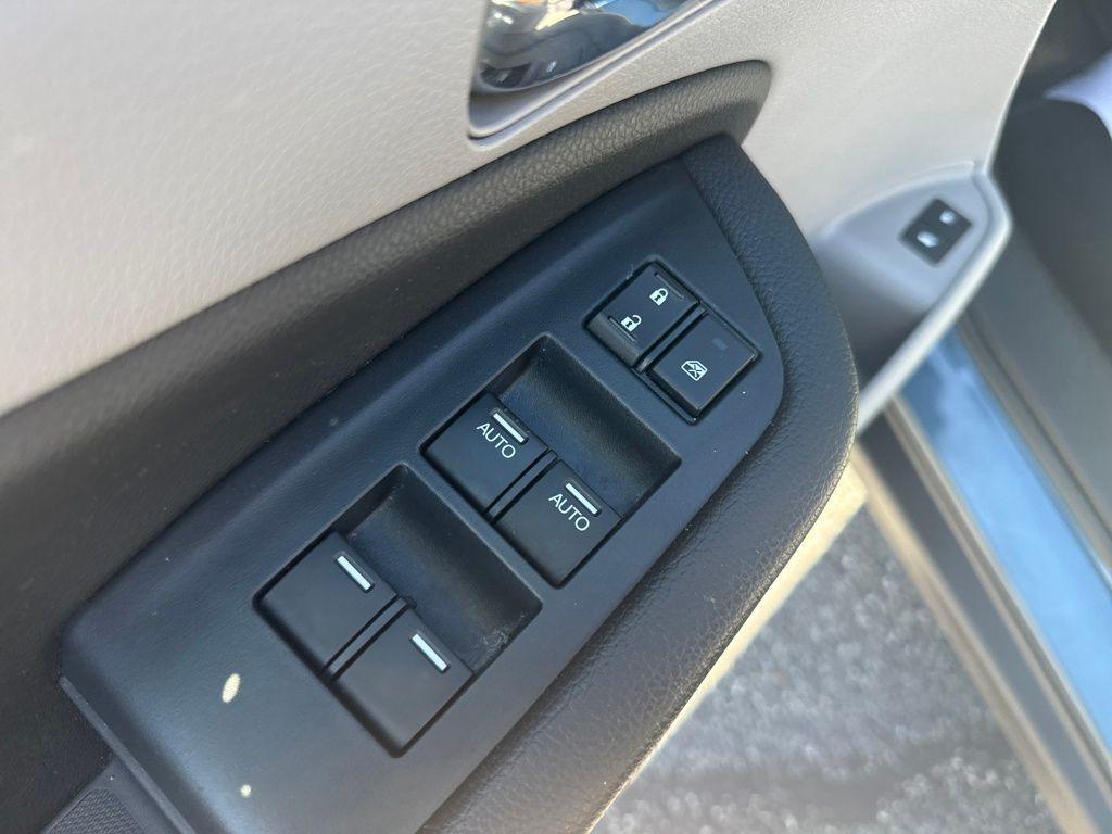 used 2022 Honda Pilot car, priced at $26,300