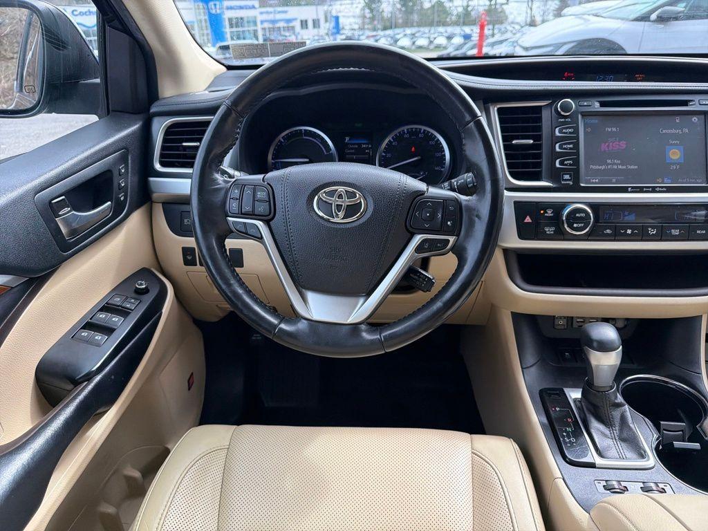 used 2019 Toyota Highlander Hybrid car, priced at $23,700