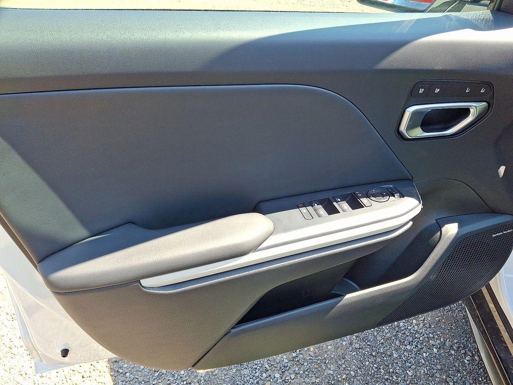 new 2025 Kia K4 car, priced at $27,400