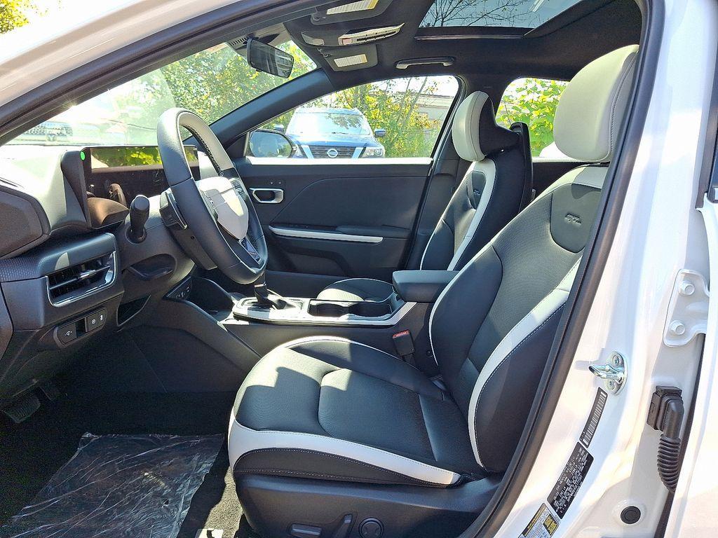 new 2025 Kia K4 car, priced at $27,400