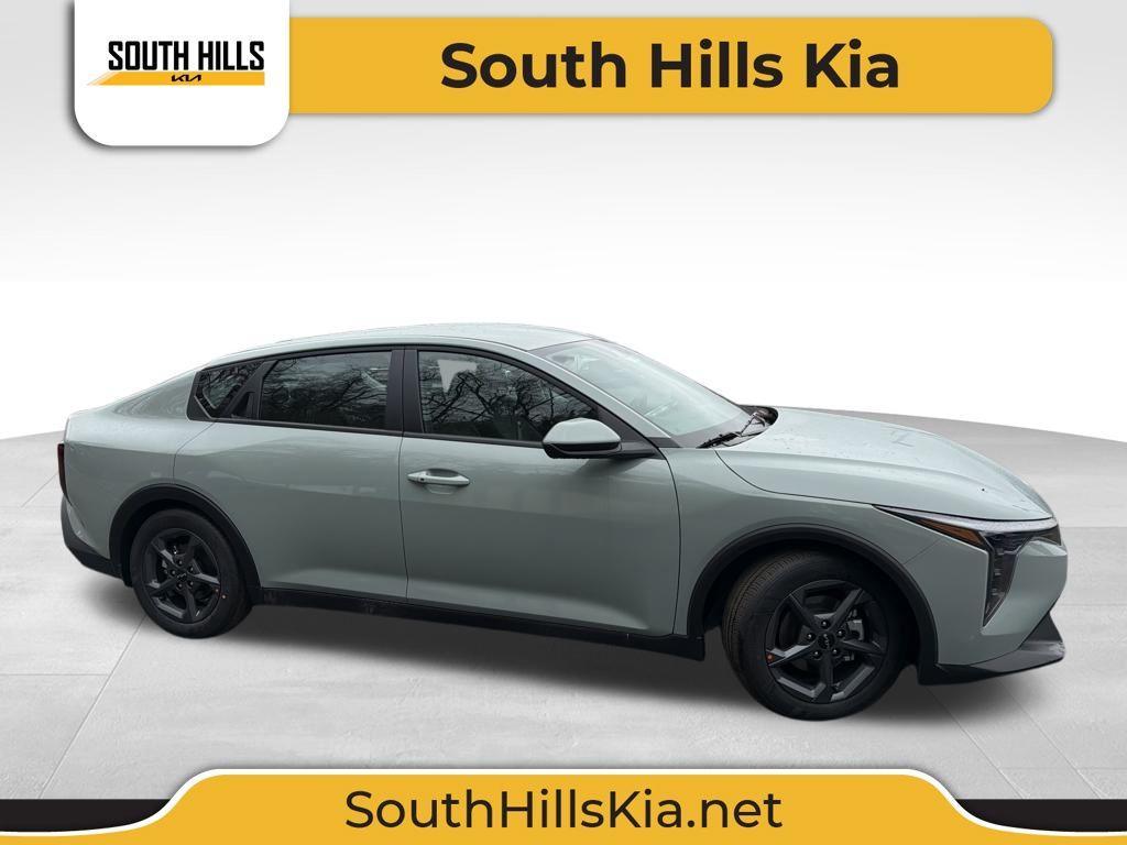 new 2025 Kia K4 car, priced at $23,307