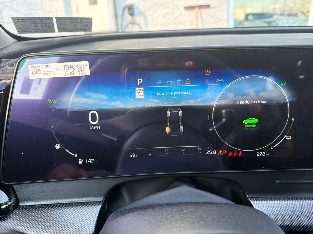 used 2025 Kia Sportage Hybrid car, priced at $39,900