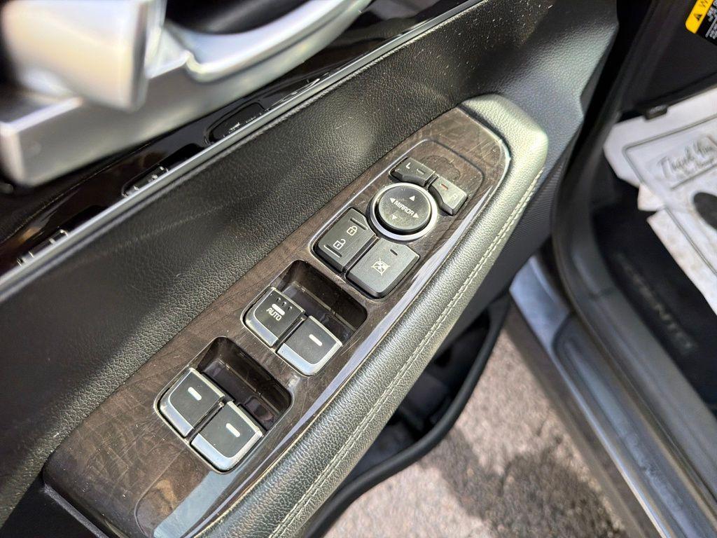 used 2017 Kia Sorento car, priced at $14,000