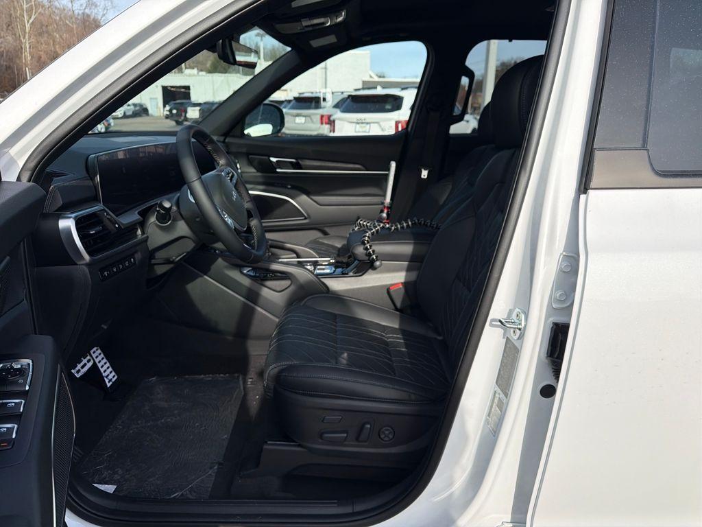 new 2025 Kia Telluride car, priced at $49,753