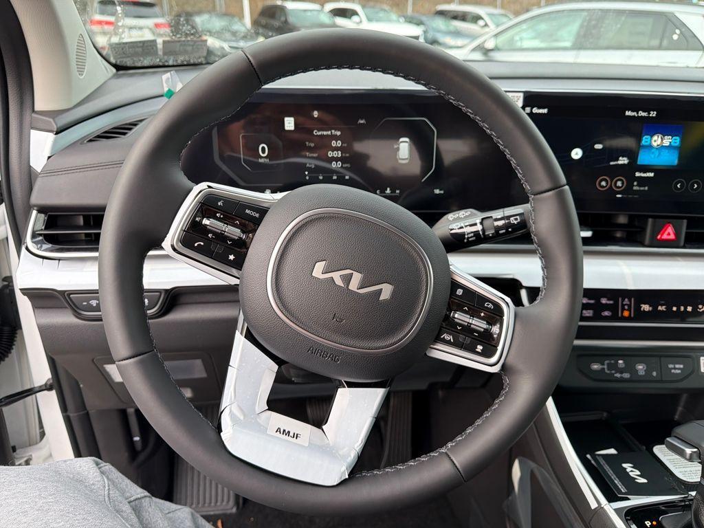 new 2026 Kia Carnival car, priced at $50,894