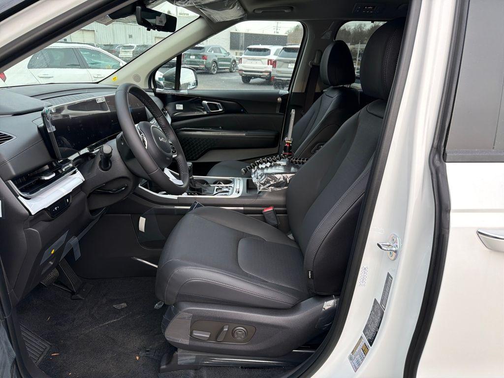 new 2026 Kia Carnival car, priced at $50,894