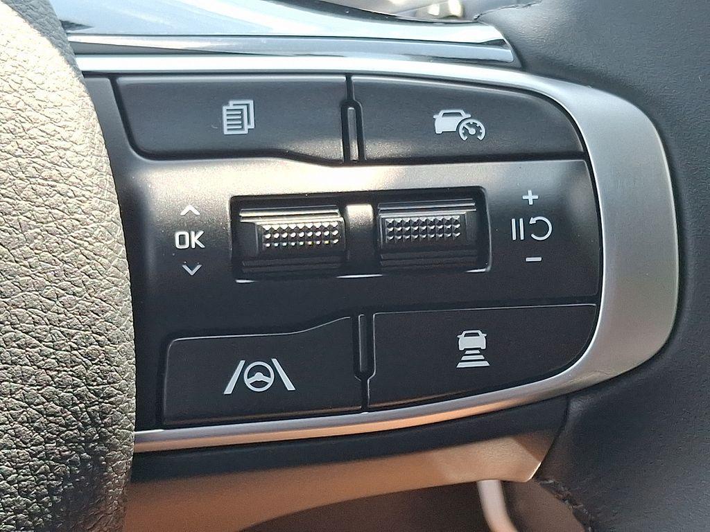 new 2026 Kia K5 car, priced at $30,842