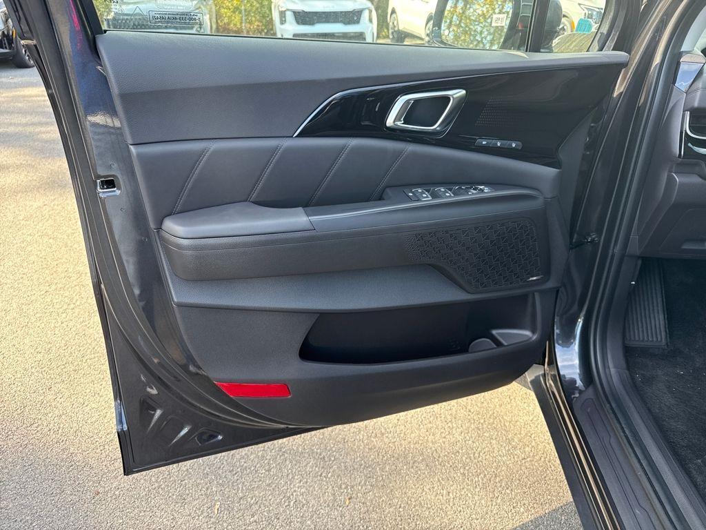 new 2026 Kia Carnival car, priced at $50,430