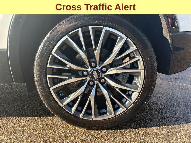 used 2024 Cadillac XT4 car, priced at $37,977