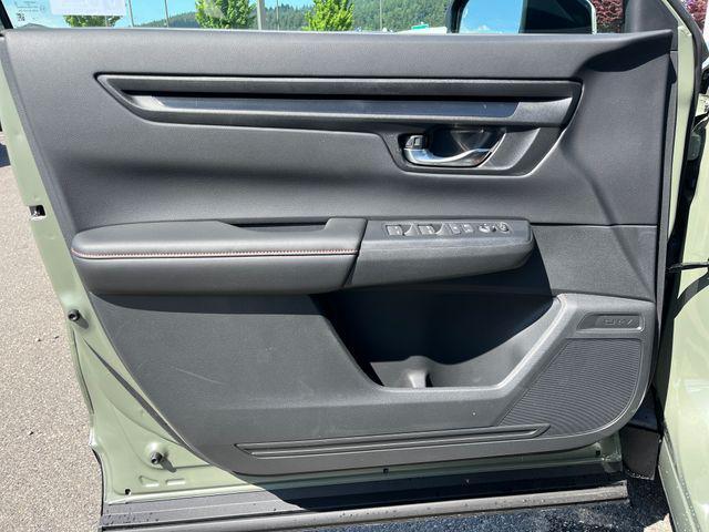 new 2026 Honda CR-V Hybrid car, priced at $40,905