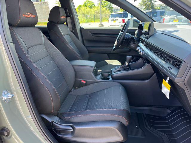 new 2026 Honda CR-V Hybrid car, priced at $40,905