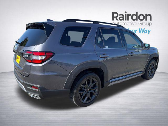 used 2023 Honda Pilot car, priced at $42,076