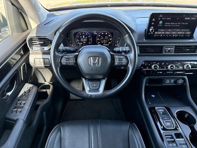 used 2023 Honda Pilot car, priced at $42,076