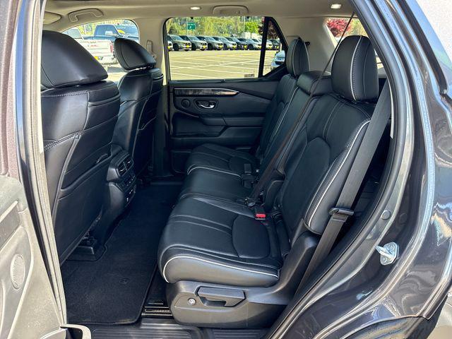 used 2023 Honda Pilot car, priced at $42,076