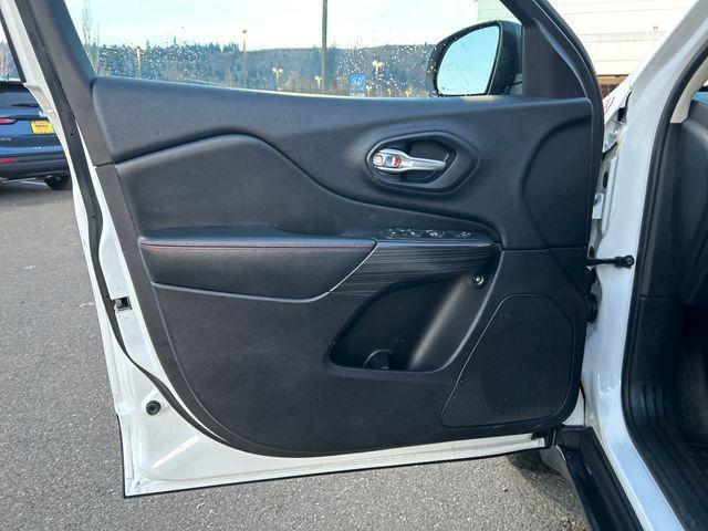 used 2016 Jeep Cherokee car, priced at $11,291