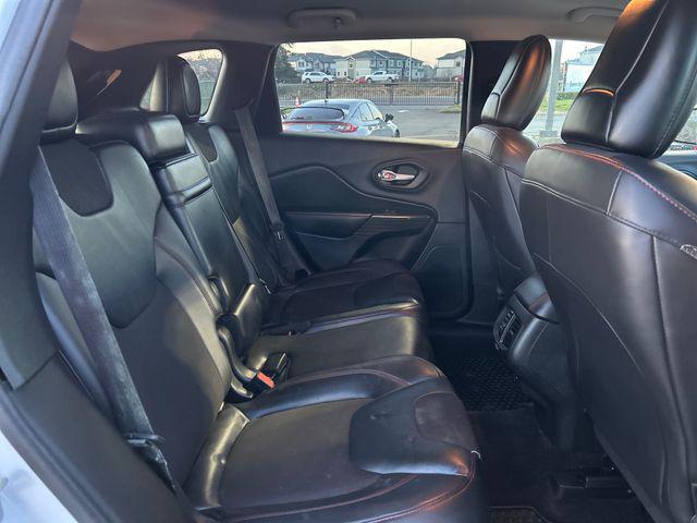 used 2016 Jeep Cherokee car, priced at $11,291