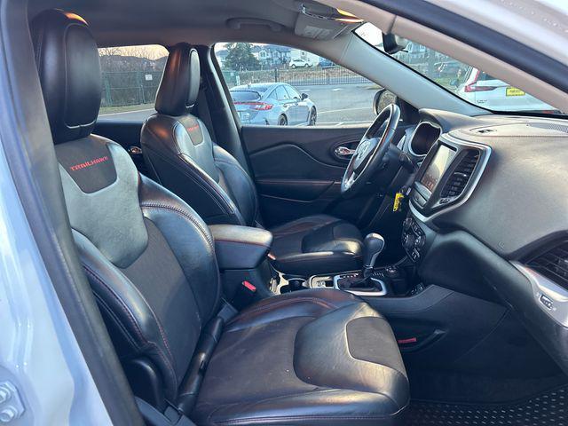 used 2016 Jeep Cherokee car, priced at $11,291